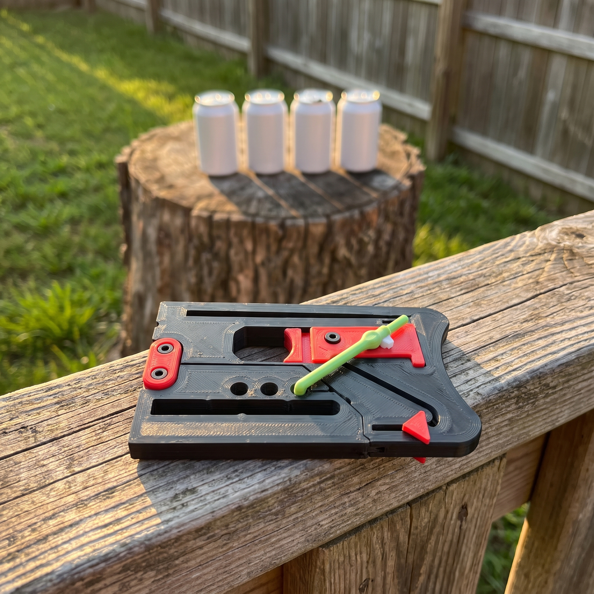 Foldable Card Slingshot - Black - backyard
